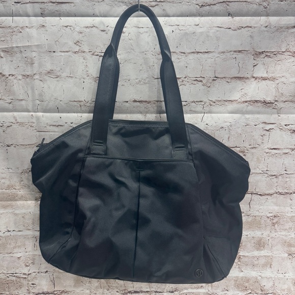 LULULEMON FREE TO BE BAG TOTE BLACK - Picture 1 of 6